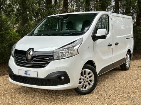 Renault Trafic Sport Nav Sl29 White