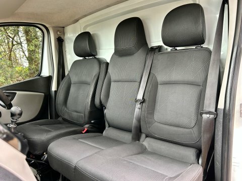 Renault Trafic Sport Nav Sl29 YH19SVC White #6