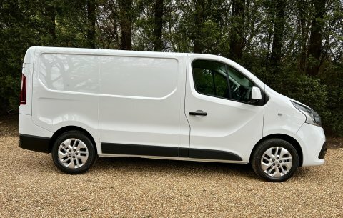 Renault Trafic Sport Nav Sl29 YH19SVC White #4