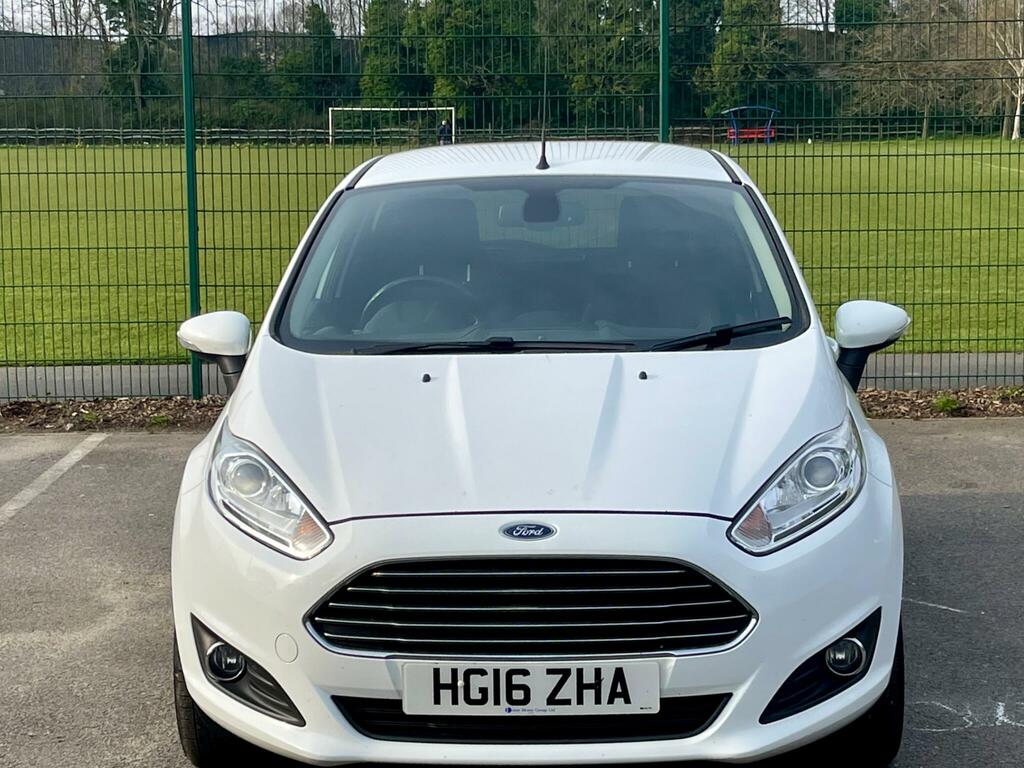 Ford Fiesta Petrol HG16ZHA White #2