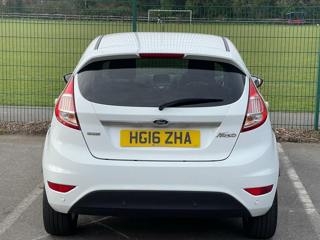 Ford Fiesta Petrol HG16ZHA White #6