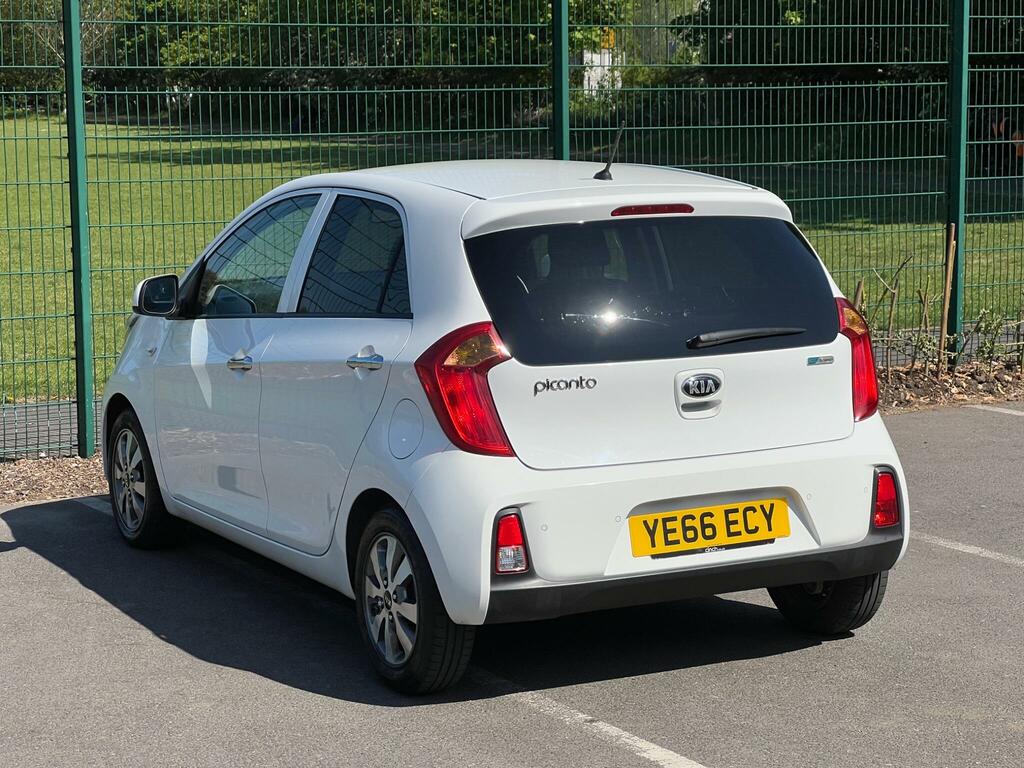 Kia Picanto Petrol YE66ECY White #4