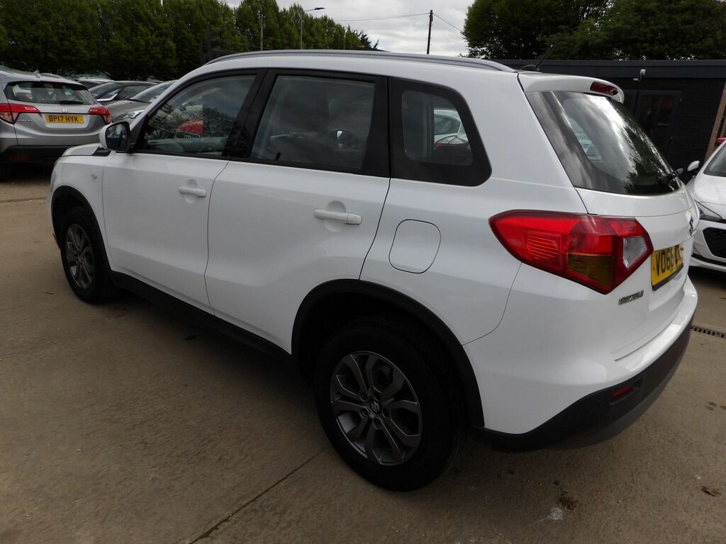 Suzuki Vitara 1.6 Sz4 Suv Euro 6 S S 120 Ps VO66UVP White #4