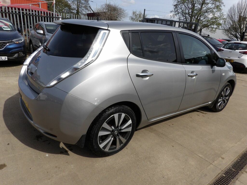 Nissan Leaf 24Kwh Tekna Hatchback 107 Bhp Silver #6