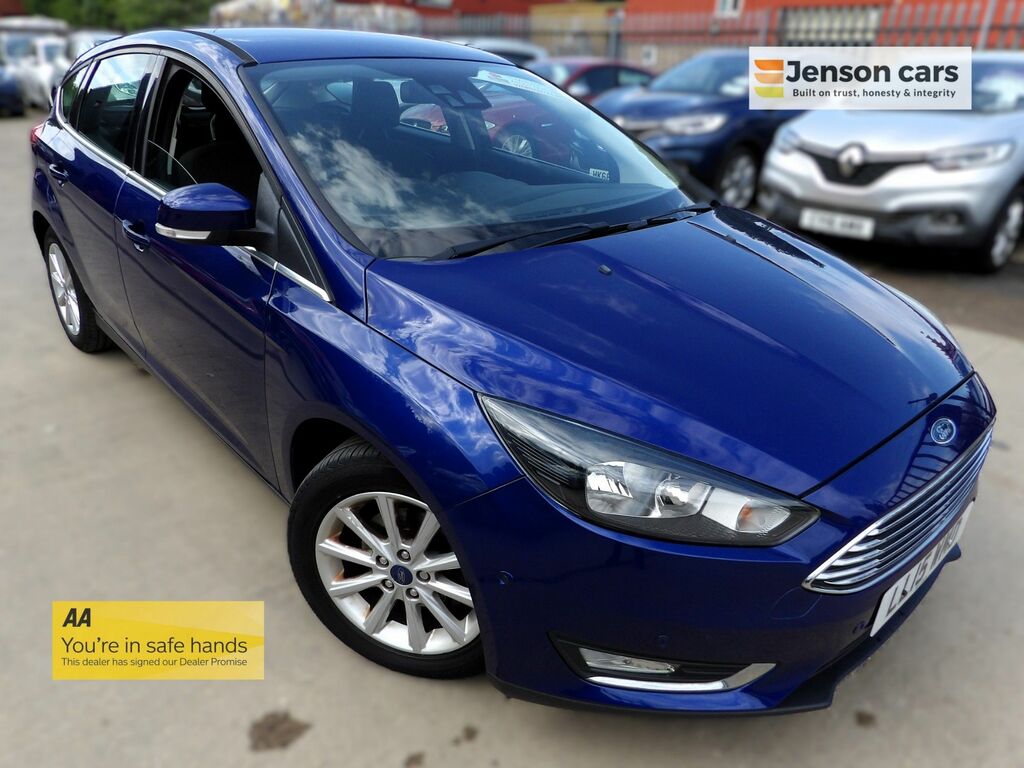 Ford Focus 1.5 Tdci Titanium Hatchback Euro LL15WMD Blue