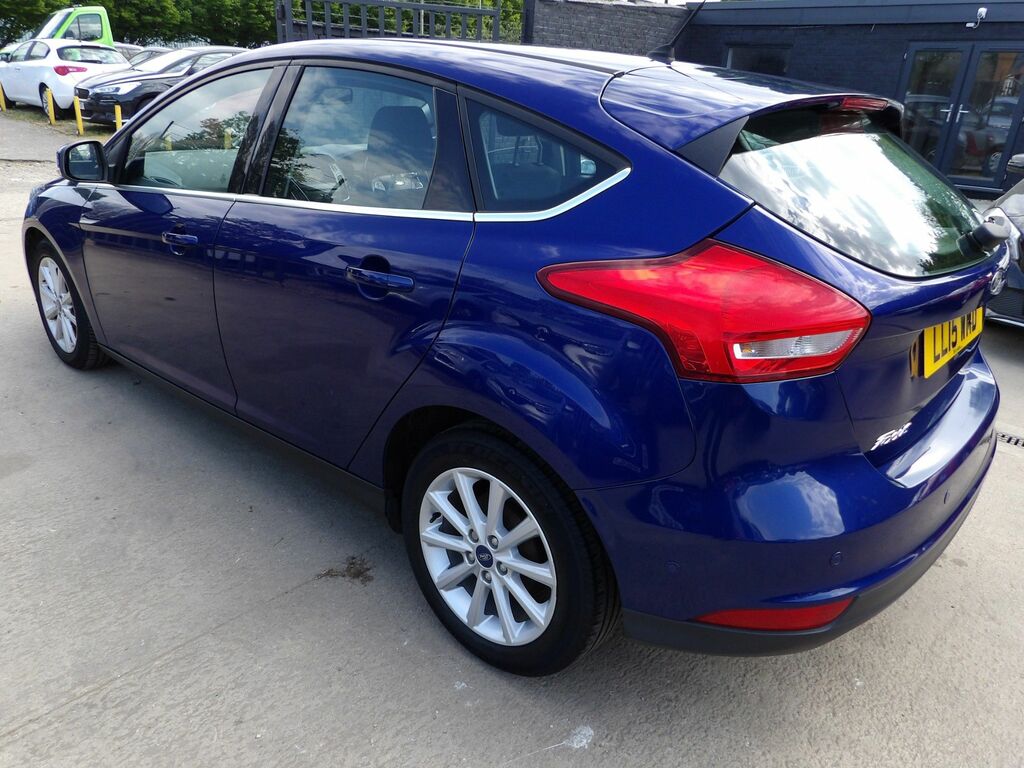 Ford Focus 1.5 Tdci Titanium Hatchback Euro LL15WMD Blue #4
