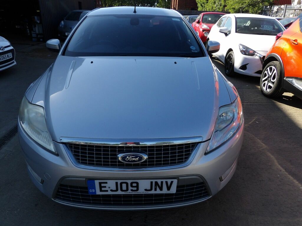 Ford Mondeo 2.0 Tdci Titanium Hatchback 154 Silver #2