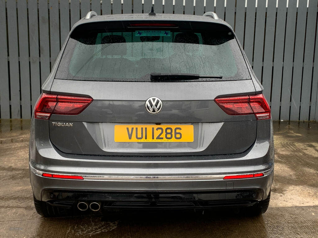 Volkswagen Tiguan 2.0 Tdi 150 R-line Tech XRZ6521 Grey #4