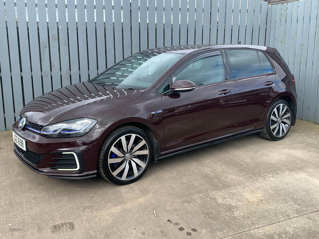 Volkswagen Golf 1.4 Tsi Gte Advance Dsg JGZ1698 Red #3