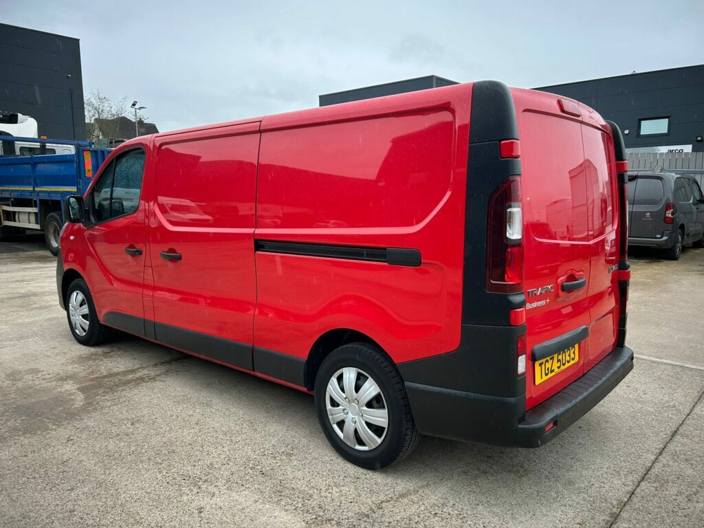Renault Trafic Business 2.0D TGZ5033 #5