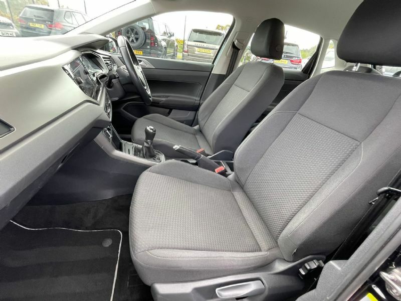 Volkswagen Polo 1.0 Se Tsi GK18PXW Black #4