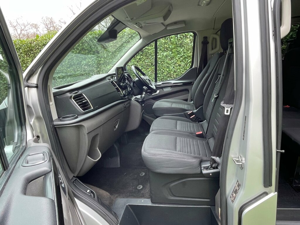 Ford Transit Custom 2.0 320 Ecoblue Limited Crew Van Double Cab Di MH21KXG Silver #6