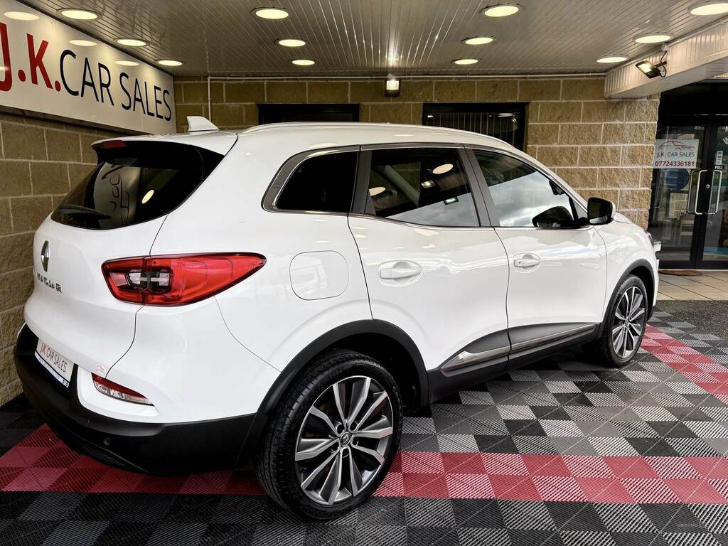 Renault Kadjar 1.5 Blue Dci Iconic RL19KWX White #2