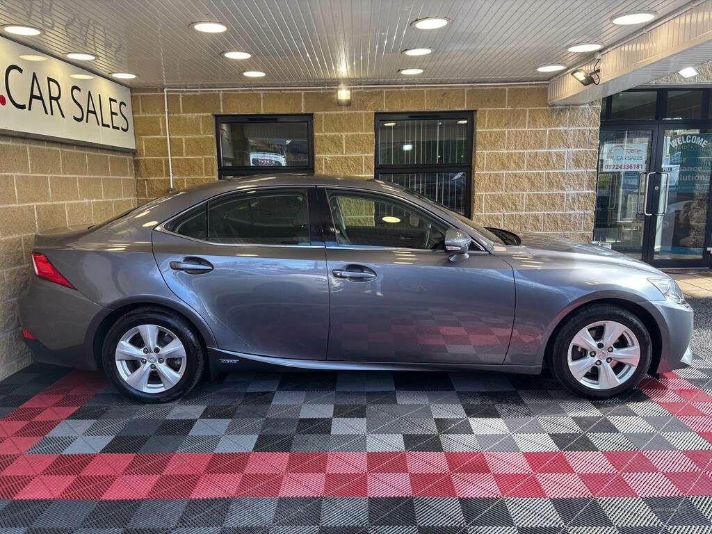 Lexus IS 300H Se Cvt Grey #3