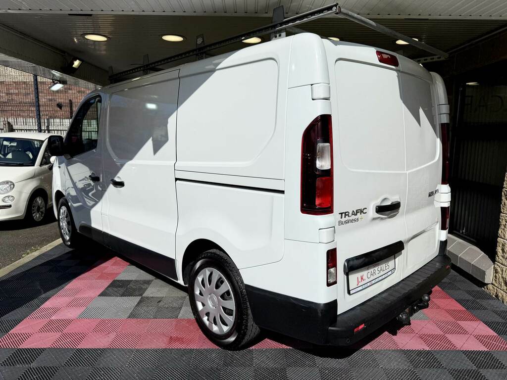Renault Trafic Sl27 Dci 120 Business Van NGZ8690 White #5