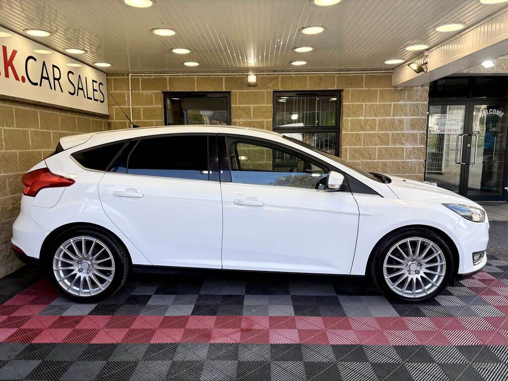 Ford Focus 1.5 Tdci 120 Zetec SD65ETO White #3