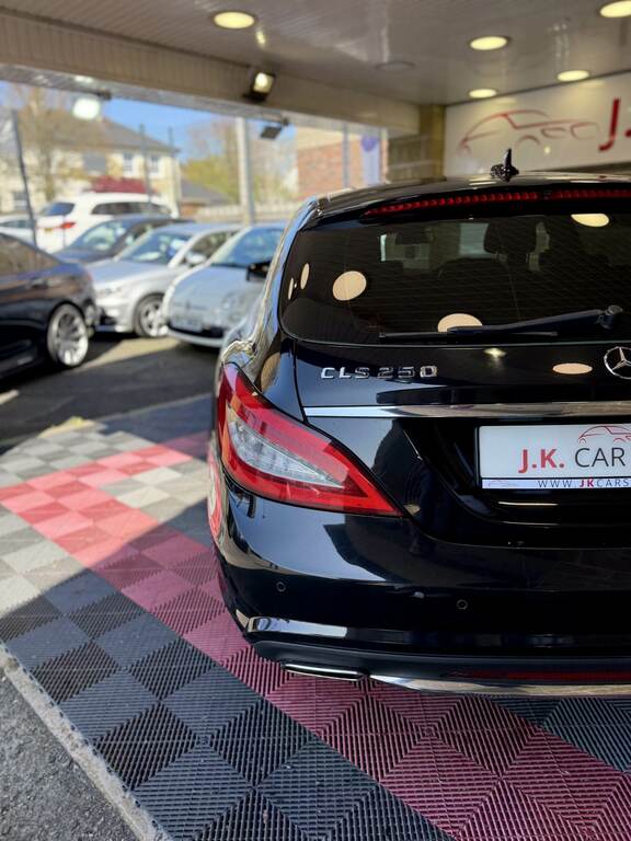 Mercedes-Benz CLS Cls 250 Cdi Blueefficiency Amg Sport Tip Black #6