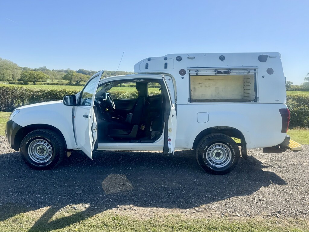 Isuzu D-Max 2.5 Td 2016 WX66UUV White #4