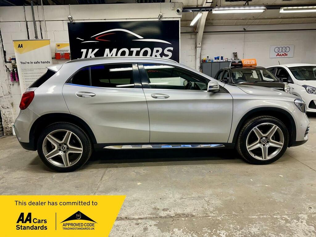 Mercedes-Benz GLA Class Suv 1.6 Gla200 Amg Line Executive 7G-dct Euro 6 VX18NFH Silver #6
