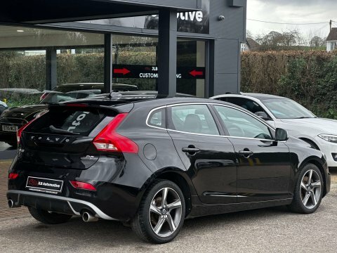 Volvo V40 2.0 V40 R-design DP65ZKM Black #4