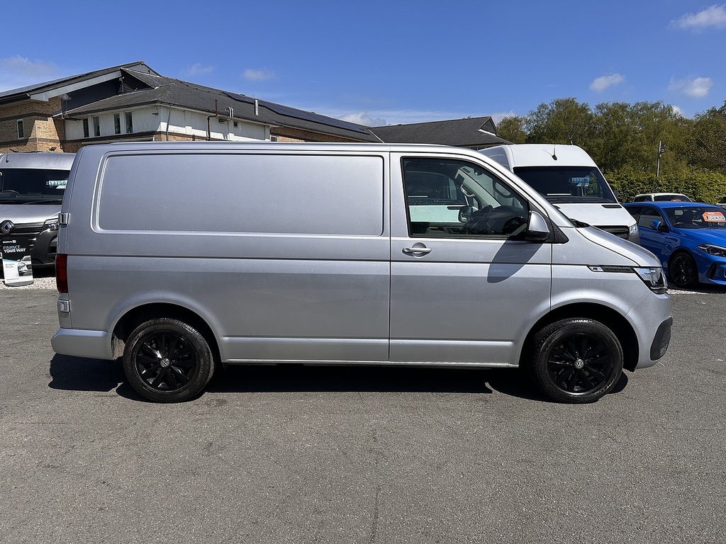 Volkswagen Transporter Tdi T28 Highline L1h1 Euro 6 2023 U2582 Ulez SW72DPF Silver #4