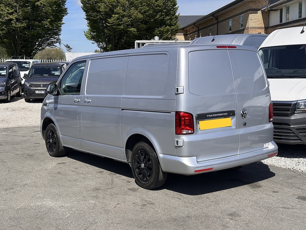 Volkswagen Transporter Tdi T28 Highline L1h1 Euro 6 2023 U2582 Ulez SW72DPF Silver #6