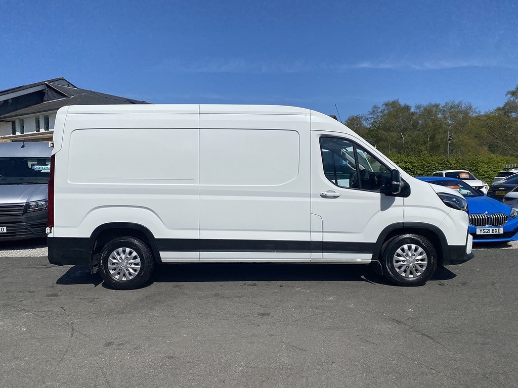 Maxus Deliver 9 D20 Lux L3h2 Euro 6 163Ps 2023 U2626 Ulez MM73SFY White #4