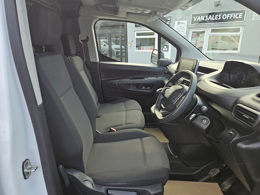 Peugeot Partner Bluehdi 950 Professional Premium L2 Euro 6 2022 U FSZ6439 White #3
