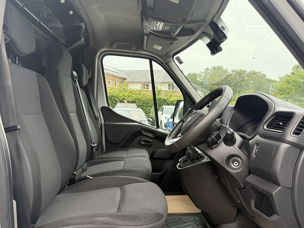 Renault Master Dci 35 Business L2h2 Euro 6 135Ps Ac 2020 U2696 RV70KUF White #2
