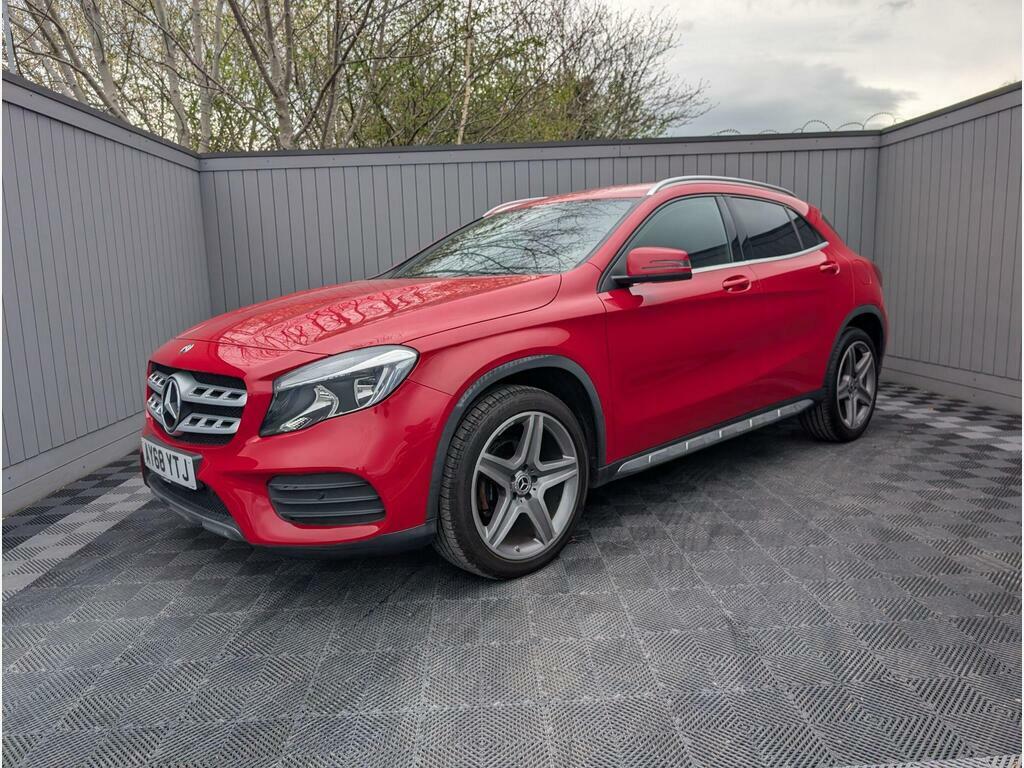 Mercedes-Benz GLA Class 1.6 Gla200 Amg Line 7G-dct Euro 6 Ss Red