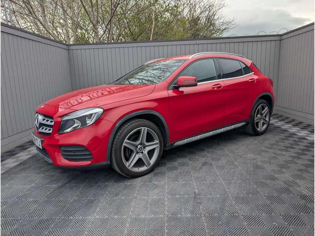 Mercedes-Benz GLA Class 1.6 Gla200 Amg Line 7G-dct Euro 6 Ss AY68YTJ Red #3