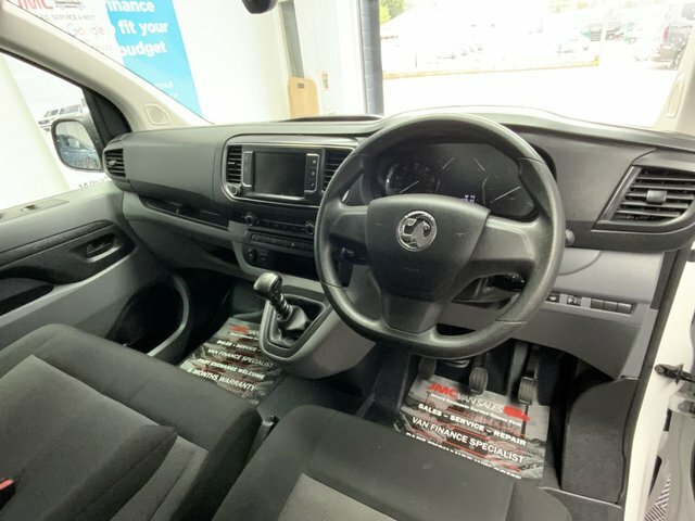 Vauxhall Vivaro 1.5 Turbo D 2700 SA22JXE White #5