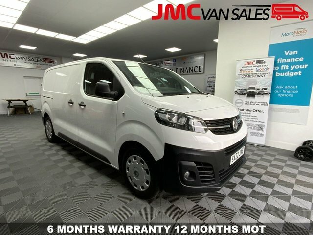 Vauxhall Vivaro 1.5 Turbo D 2700 White
