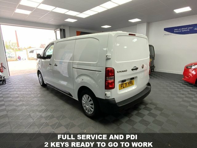 Vauxhall Vivaro 1.5 Turbo D 2700 FL71YPA White #3