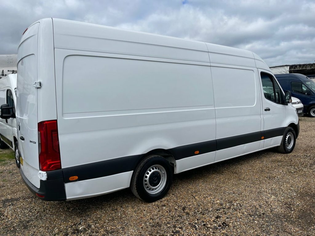 Mercedes-Benz Sprinter 2.1L Null OW19ZPF White #2