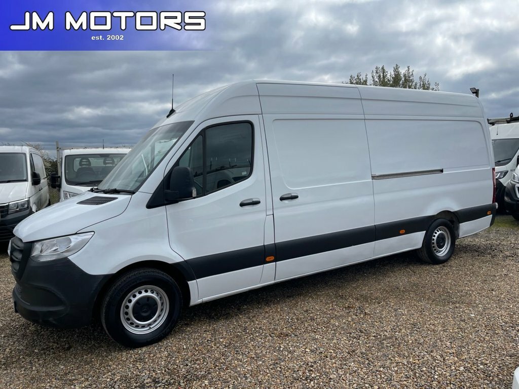 Mercedes-Benz Sprinter 2.1L Null White