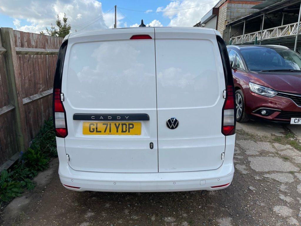 Volkswagen Caddy Maxi 2L Commerce Plus 6Dr GL71YDP White #6