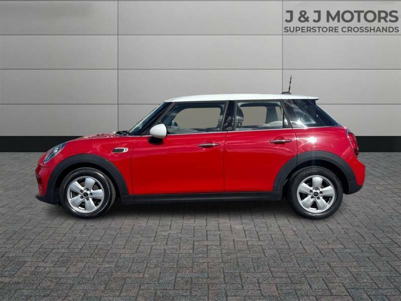 Mini Hatch 1.5 Cooper II - 2018 18 WL18BWK Red #4