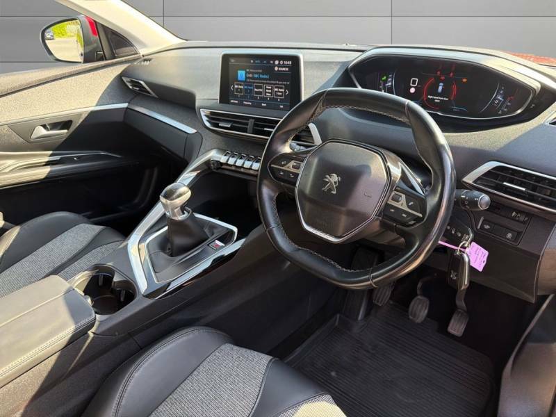 Peugeot 3008 1.6 Bluehdi 120 Allure - 2018 18 KV18NDO Red #2