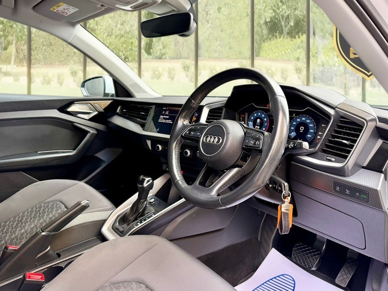 Audi A1 Sportback Tfsi Sport GU20RXY White #6