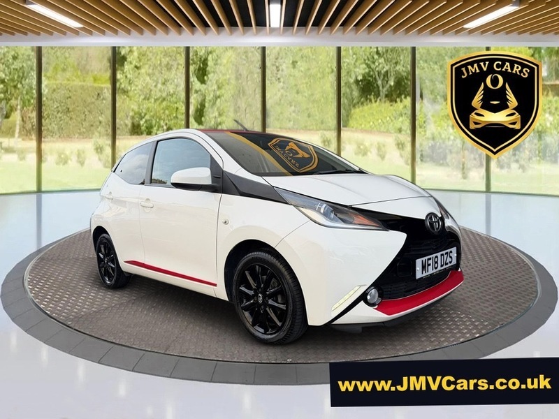Toyota Aygo Vvt-i X-press X-shift MF18DZS White #5