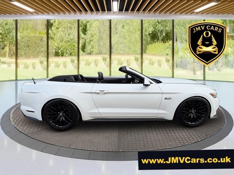 Ford Mustang Gt White #2