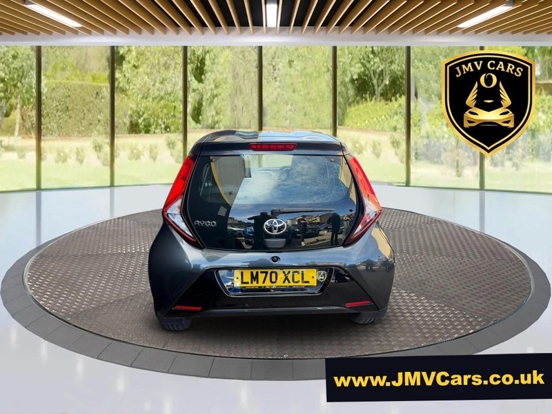 Toyota Aygo Vvt-i X-play X-shift Tss LM70XCL Grey #4