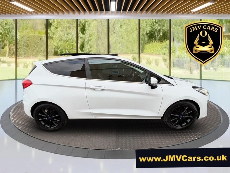 Ford Fiesta Titanium White #2