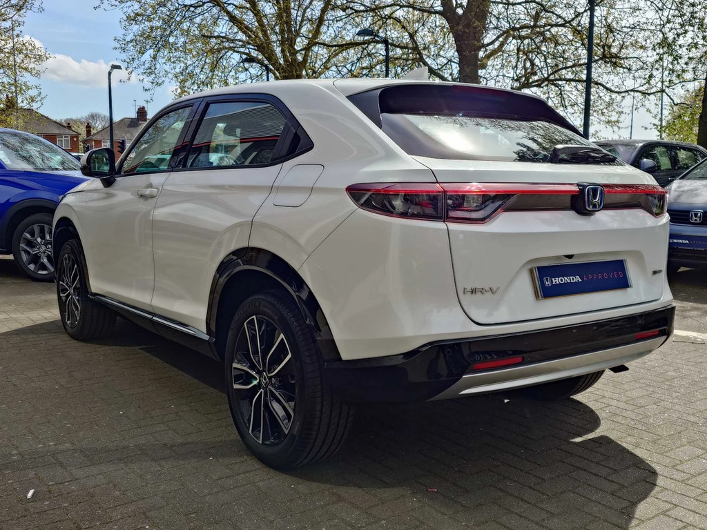 Honda Hr-V 1.5 Ehev Advance Cvt MT72LDA White #3