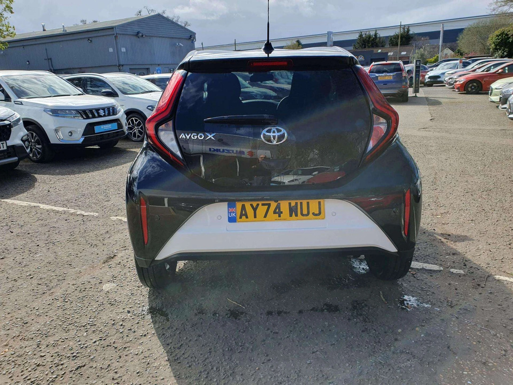 Toyota Aygo X X Edge Vvt-i AY74WUJ White #6