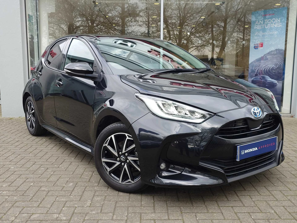 Toyota Yaris 1.5 Hybrid Design Cvt Black