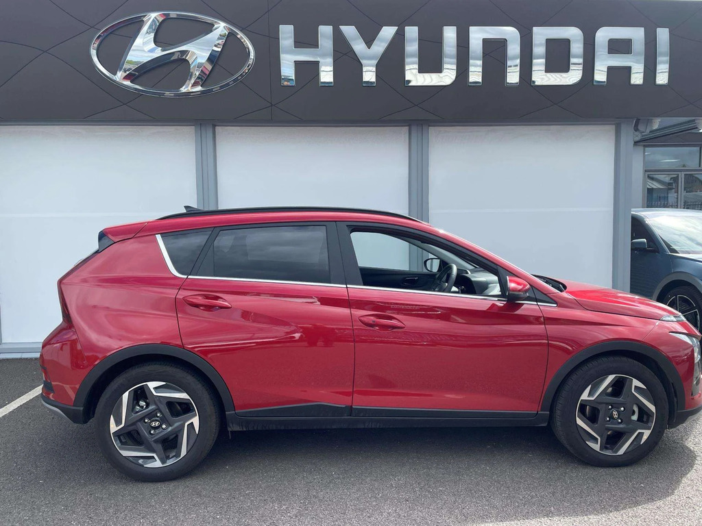 Hyundai Bayon 1.0 Tgdi 90 Tech Line Dct AF75EOP Red #2