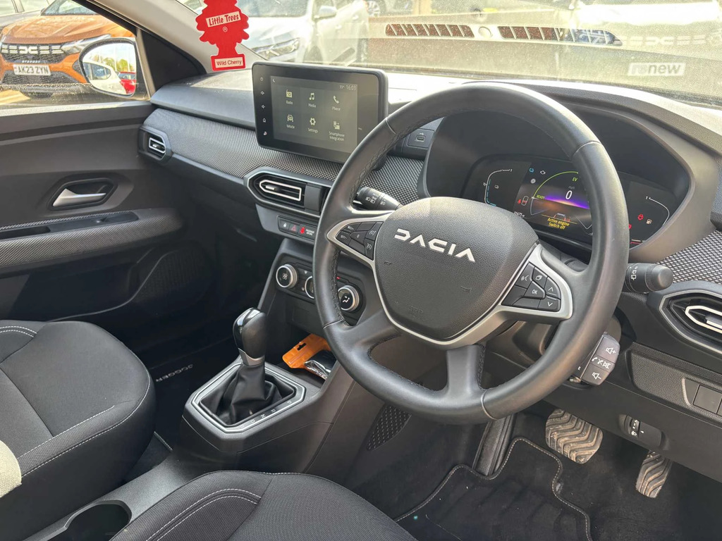 Dacia Jogger 1.6 Hev Expression AV73EWU  #4