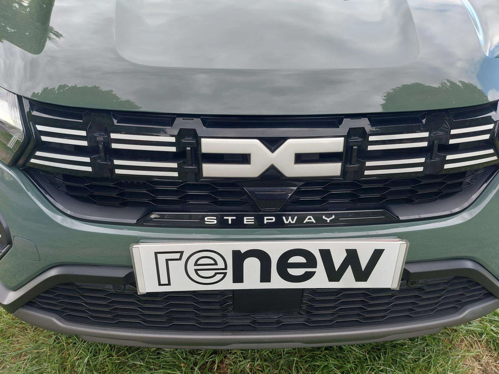 Dacia Sandero Stepway Stepway Journey Tce EY72YTL Green #6